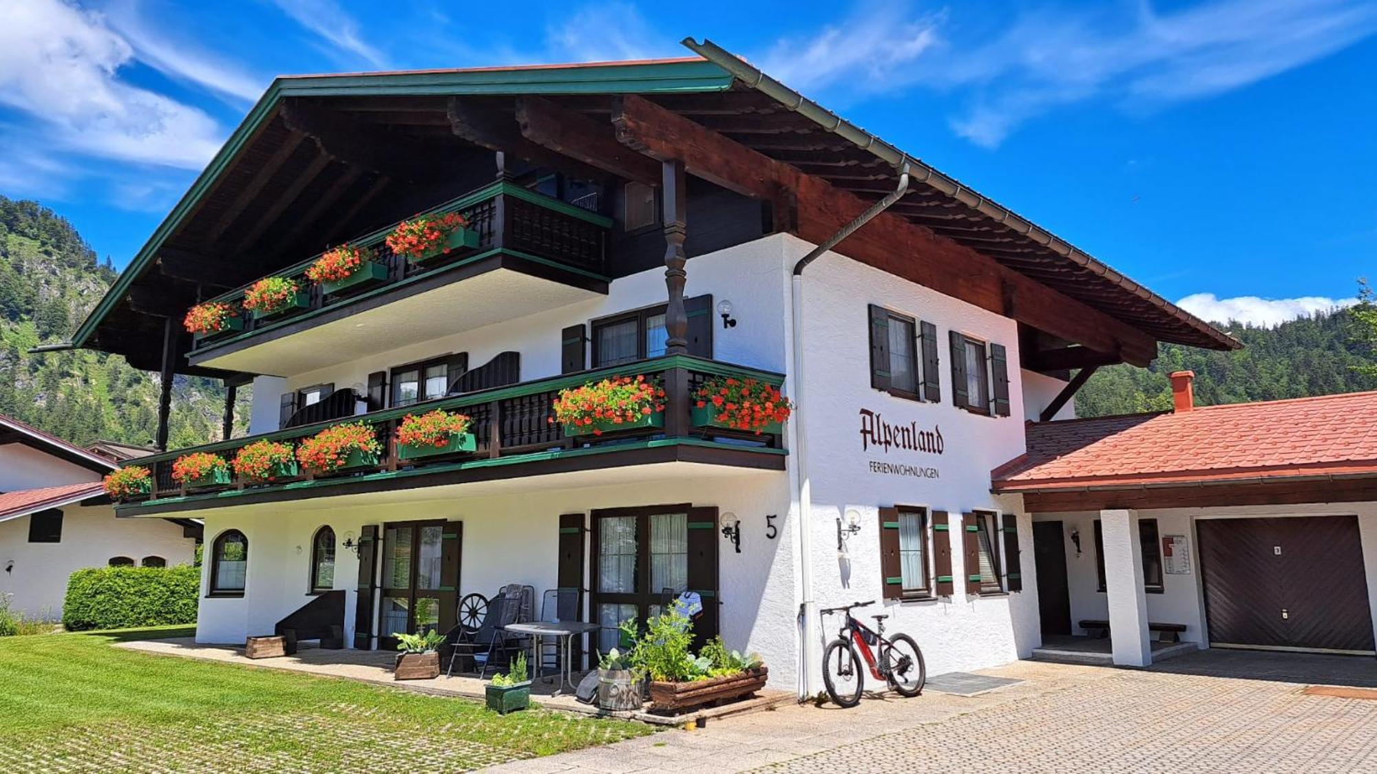Ferienwohnung Schloegl Reit im Winkl Exterior photo