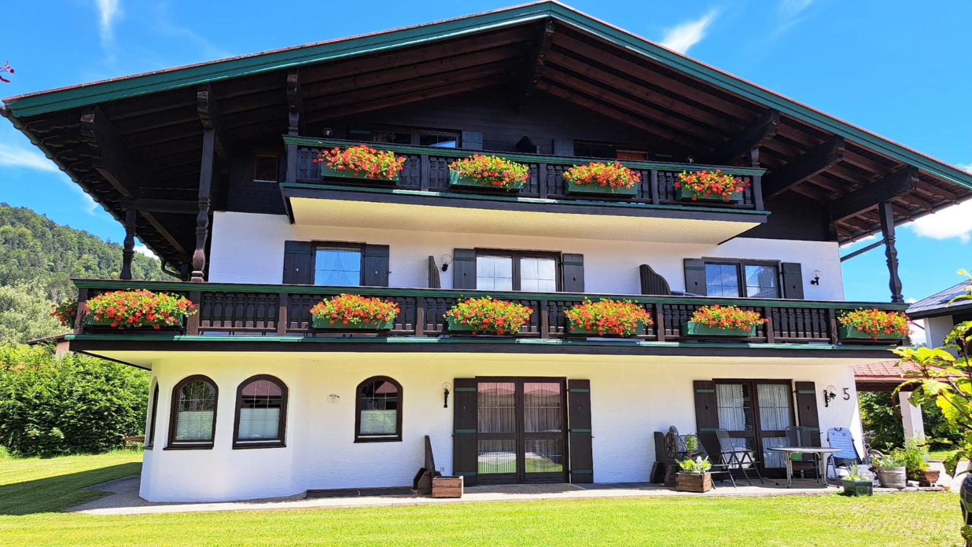 Ferienwohnung Schloegl Reit im Winkl Exterior photo